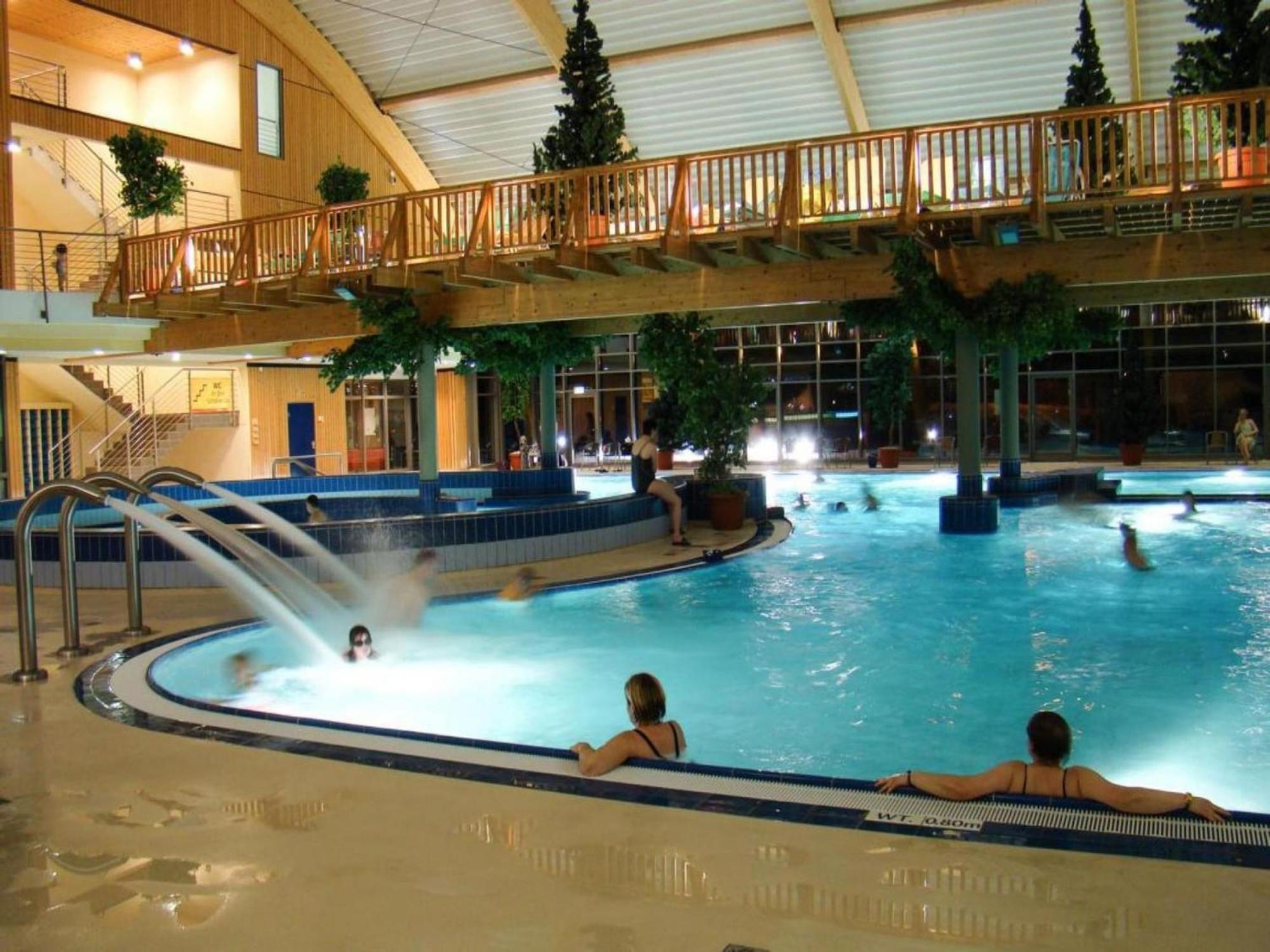 Holiday Home In Wernigerode With A Shared Pool Buitenkant foto